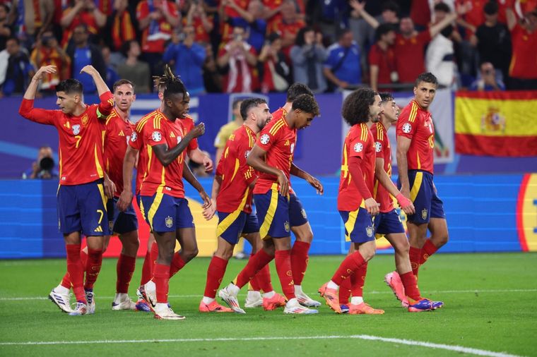 España vence a Italia y lidera su grupo. Foto: EFE