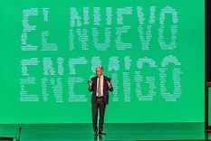 El juez Lorenzetti presentó su libro El nuevo enemigo en el teatro Imperial de Maipú Foto: Prensa Lorenzetti El juez Lorenzetti presentó su libro El nuevo enemigo en el teatro Imperial de Maipú Foto: Prensa Lorenzetti
