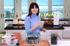 Selena Gómez realiza un pastel súper fácil que se prepara sin prender el horno. Foto: Instagram