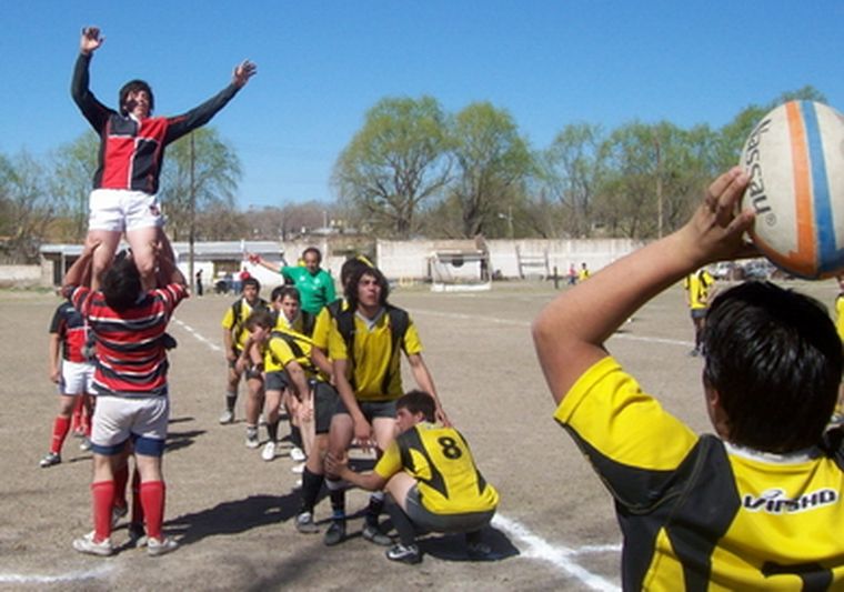 Gran triunfo de los juveniles tunuyaninos.