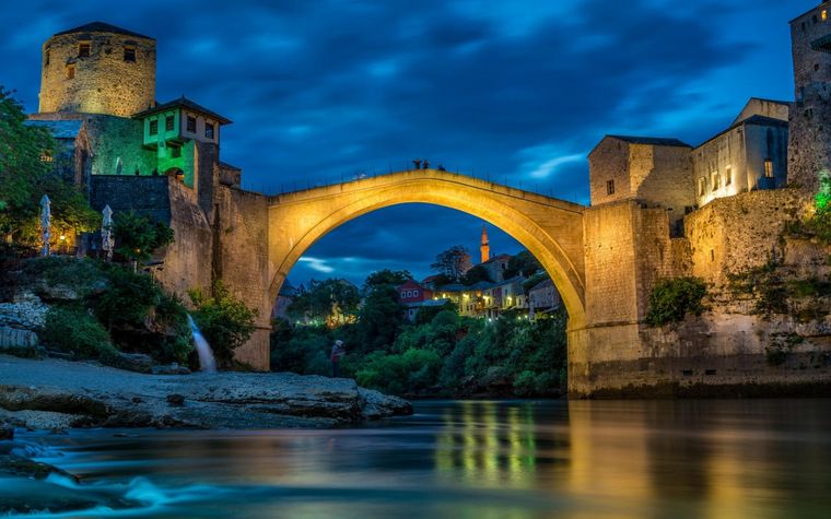 La cuidad bosnia de Mostar es una de las más hermosas de la península balcánica