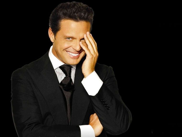 Foto: https://ruizhealytimes.com/en-notas-musicales/efemeride-luis-miguel/