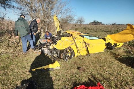 Así quedó la Ferrari amarilla. Así quedó la Ferrari amarilla.