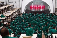 cinco cosas que no imaginabas sobre el juego del calamar, la serie exito de netflix