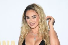 Foto: https://peopleenespanol.com/celebridades/conoce-al-hermano-de-aracely-arambula-la-mantiene-bella/