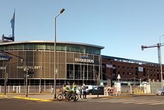 Por distintos medios, tanto fluviales como terrestre y aéreo, miles de argentinos viajaron a Uruguay en la previa a las fiestas de fin Navidad y fin de año Foto: ALF PONCE MERCADO / MDZ