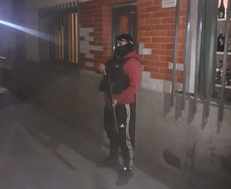 Los efectivos secuestraron dinero en efectivo y cocaína de la vivienda de Rodeo de la Cruz