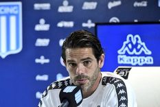 Gago se quejó del campo de juego tras la derrota de Racing ante Godoy Cruz. Gago se quejó del campo de juego tras la derrota de Racing ante Godoy Cruz.