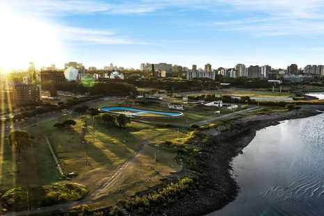 El cadáver apareció a la altura del Paseo Vial Costero de Vicente López.
