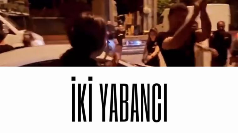 Iki Yabanci Festejo del equipo. Foto: Redes // @ikiyabanciidizi