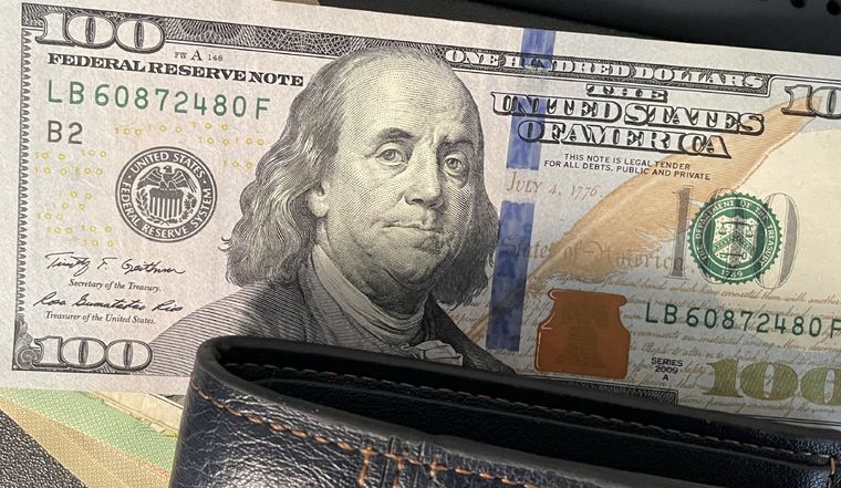 La suba del blue genera preocupación en los empresarios de todo el país Foto: ALF PONCE MERCADO / MDZ