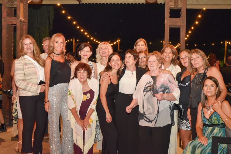 Equipo de Fonoaudiología y Audiología. Equipo de Fonoaudiología y Audiología.