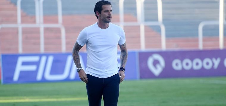 Gago no podrá incluir al Oso en su equipo titular. Foto: Archivo