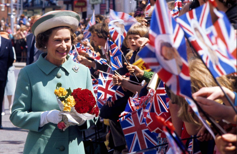 La reina Isabel II siempre será recordada por sus flamantes discursos. Foto: Instagram @theroyalfamily