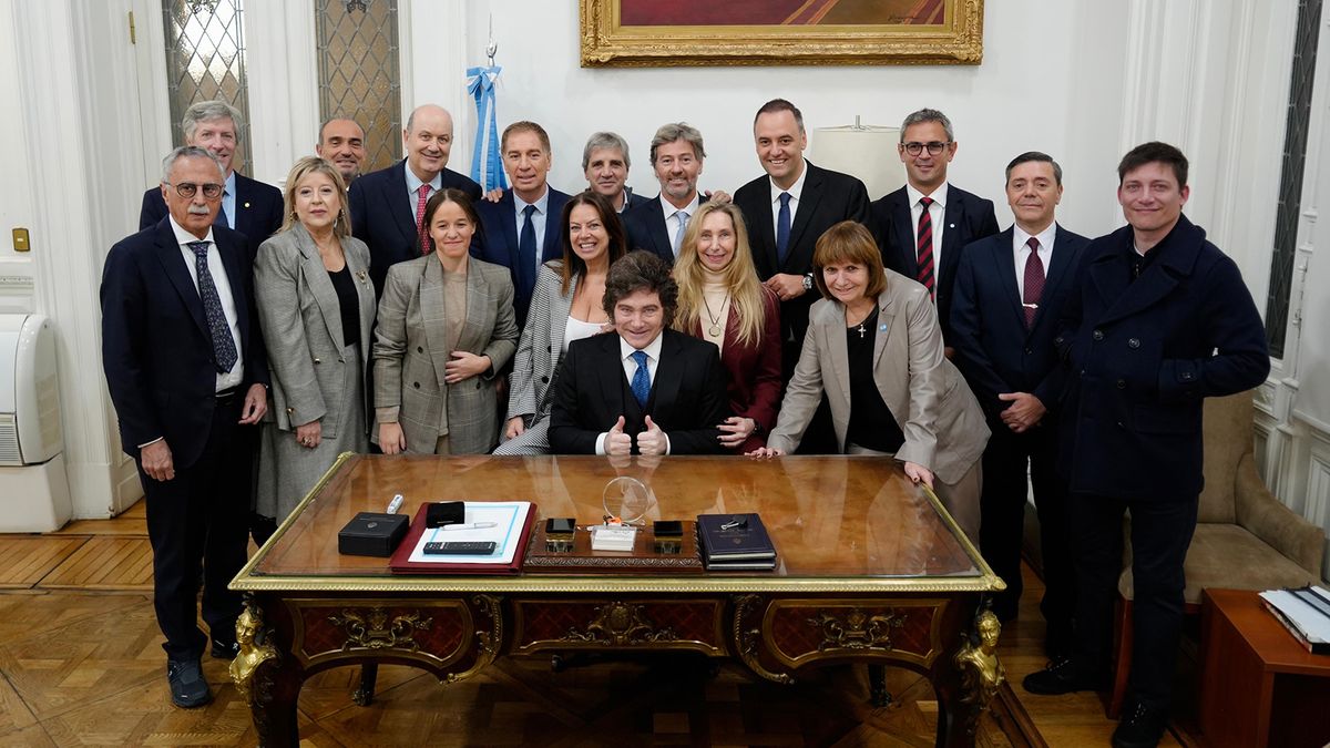 La sobreactuación del gobierno de Javier Milei y el peligro de no poder ganar en un ballotage