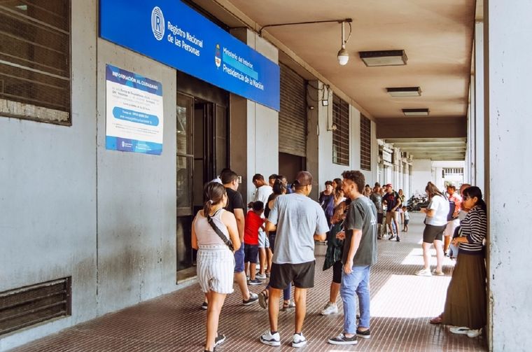 Por este motivo no hay personas con el número 60 millones en el DNI de Argentina Foto: Shutterstock