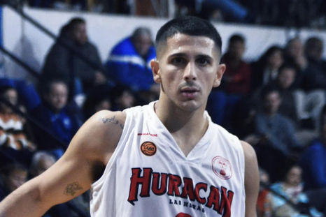 Huracán Las Heras tropezó en su visita a Misiones y tendrá que ganar en el Vicente Polimeni para mantener la ilusión por el ascenso. Huracán Las Heras tropezó en su visita a Misiones y tendrá que ganar en el Vicente Polimeni para mantener la ilusión por el ascenso.