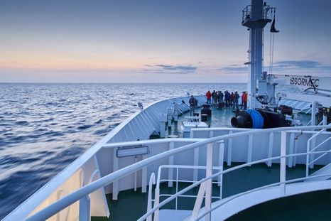 lujo y tragedia: asi es el mv hondius, el crucero antartico varado en cabo verde por hantavirus lujo y tragedia: asi es el mv hondius, el crucero antartico varado en cabo verde por hantavirus