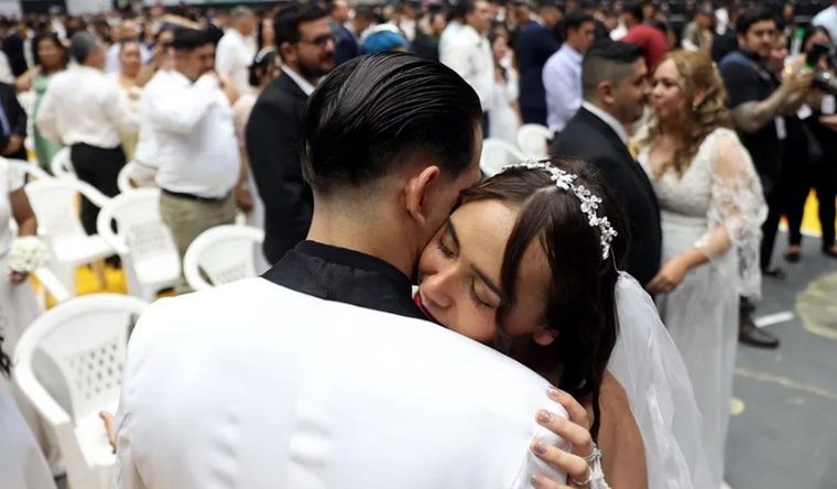 Los seres humanos son de los mamíferos que más practican la monogamia. Foto Efe