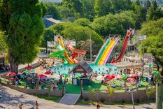 Las propuestas de los viajes de egresados incorporan actividades recreativas en parques de diversiones y acuáticos Foto: Facebook mundococoguana