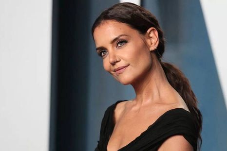 Cómo es el calzado que Katie Holmes puso súper de moda en Estados Unidos