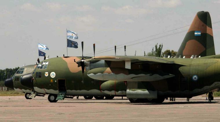 El Hércules es una de las aeronaves que participarán del desfile. Foto: ALF PONCE / MDZ