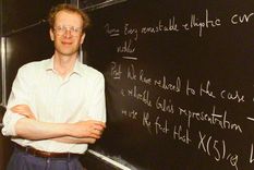 Andrew Wiles pasó a la fama luego de probar un teorema casi imposible de demostrar. Foto: El Confidencial - https://.elconfidencial.com