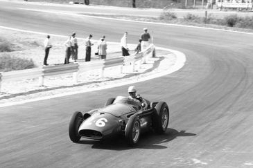María Teresa de Filippis dejó una huella imborrable en la historia del automovilismo.