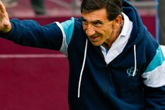 Gustavo Costas se refirió a la proximidad entre el partido con Boca y la ida ante Peñarol por la Copa Libertadores. Gustavo Costas se refirió a la proximidad entre el partido con Boca y la ida ante Peñarol por la Copa Libertadores.