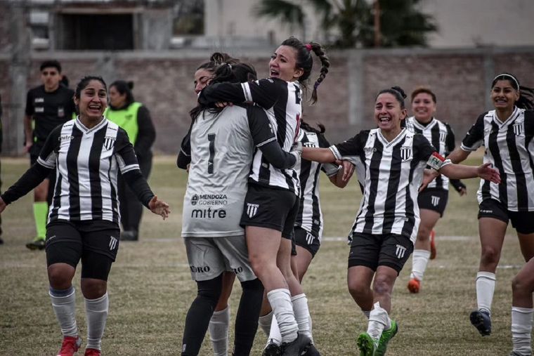 Las Lobas quieren el título Foto: Gimnasia oficial