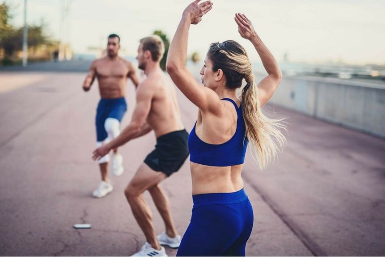 Burpees Este ejercicio es ideal para trabajar todo tu cuerpo Foto: Pinterest