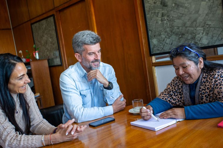 Ulpiano Suarez junto a Margarita Flores. Ulpiano Suarez junto a Margarita Flores.
