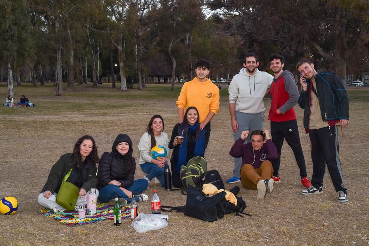 Día del Amigo en el Parque San Martín. Día del Amigo en el Parque San Martín.