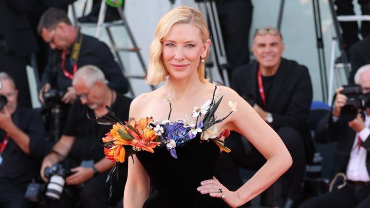 Cate Blanchett logra obtener el lugar de las mejores vestidas en el Festival de Venecia Foto: ChroniclesLive