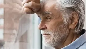 La andropausia, o sea el inicio de la disminución de la hormona Testosterona, empieza alrededor de los 40 años. La andropausia, o sea el inicio de la disminución de la hormona Testosterona, empieza alrededor de los 40 años.