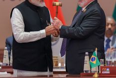 El primer ministro Shri, Narendra Modi, entregó el mazo al presidente de Brasil como próximo titular de la presidencia del G20. Foto: Twitter