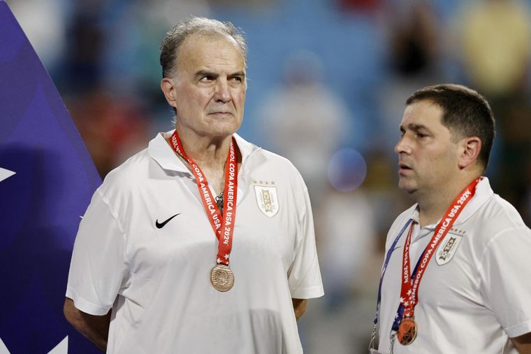 Bielsa se despidió d ela Copa América. Foto: EFE