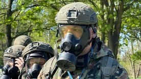 Los ciudadanos polacos comunes se han estado inscribiendo en días de entrenamiento militar anticipándose a un ataque militar. Foto: BBC