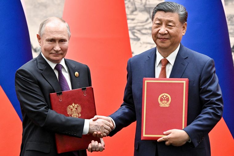 Putin y Xi, socios y amigos. Foto: EFE/EPA/SERGEY BOBYLEV / SPUTNIK / KREMLIN POOL MANDATORY CREDIT