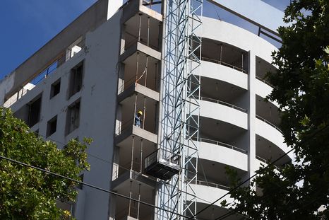 La ley impulsada por el gobenador busca establecer un Código Unificado de Construcción para toda la provincia. La ley impulsada por el gobenador busca establecer un Código Unificado de Construcción para toda la provincia.
