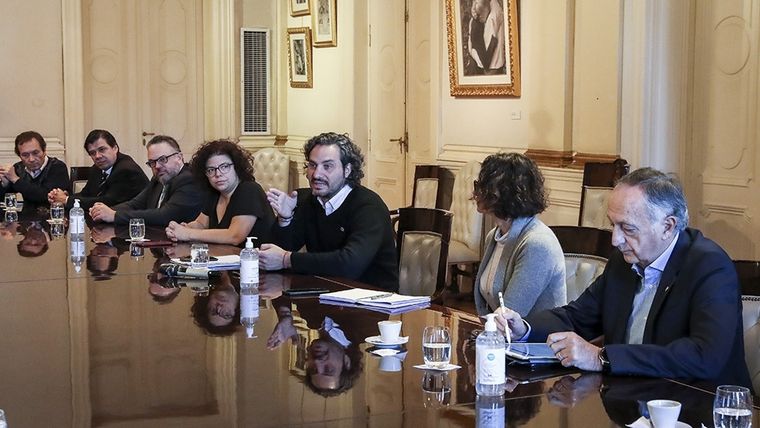 Una de las reuniones multisectoriales del Comité de crisis por el coronavirus.