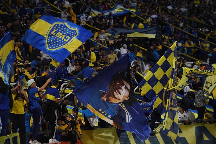 Los fanáticos Xeneizes colmaron el Malvinas. Foto: Télam