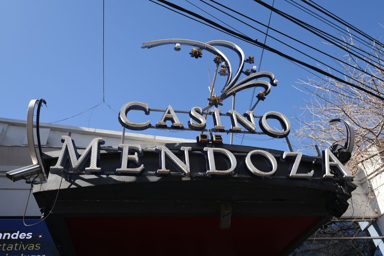 La sentencia es por el servicio de limpieza del Casino. Foto: Rodrigo DAngelo / MDZ