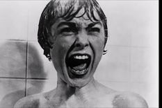 La película Psicosis fue dirigida por Alfred Hitchcock