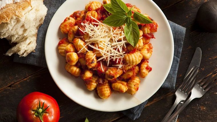 Un delicioso platillo de ñoquis con salsa siempre es una buena opción ¿verdad? Foto: Shutterstock