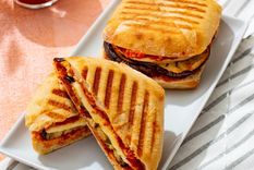 Cómo hacer sándwich de berenjena: una receta fácil, fresca y sin carne.