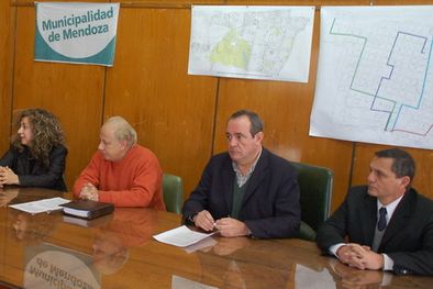 MDZol | El Plan eléctrico prevé la ampliación, remodelación y renovación tecnológica de la red de media y baja tensión de los puntos más críticos de la ciudad. Foto: Gentileza Municipalidad de Capital