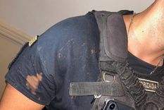 Encapuchados intentaron cortar calles y agredieron a policías.