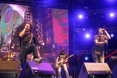 la vela puerca y turf agitaron la fiesta de la cerveza