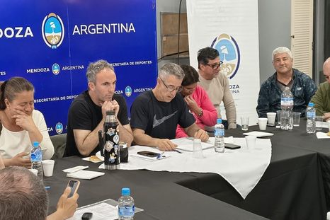 Mauricio Ginestar encabezó el encuentro en la Subsecretaría de Deportes.&nbsp;